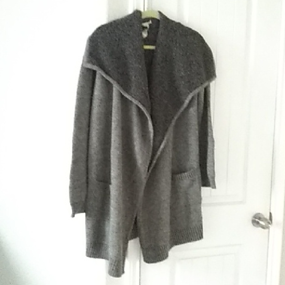 Elegant Gray Women's Cardigan